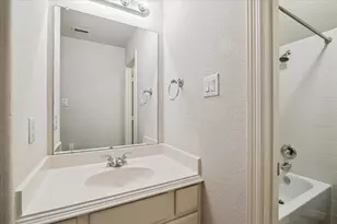 3203 Holly Path Dr, Houston, TX 77042 - Photo 46