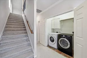 3203 Holly Path Dr, Houston, TX 77042 - Photo 42