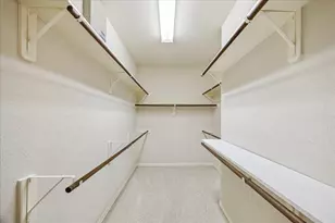 3203 Holly Path Dr, Houston, TX 77042 - Photo 36