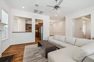 3203 Holly Path Dr, Houston, TX 77042 - Photo 18