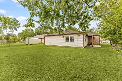 12219 Wessex Drive, Houston, TX 77089 - Photo 32