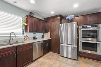 2306 Ave N, Dickinson, TX 77539 - Photo 12
