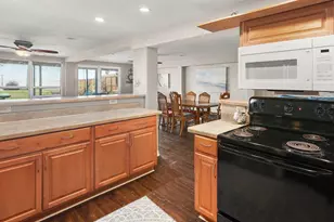 2306 Avenue N, Dickinson, TX 77539 - Photo 4