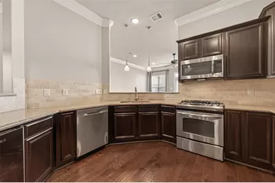 5708 Petty St #B, Houston, TX 77008 - Photo 14