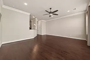 5708 Petty St, Houston, TX 77008 - Photo 10