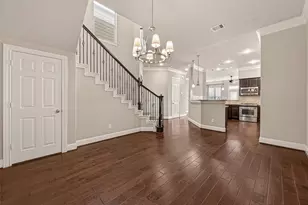 5708 Petty St, Houston, TX 77008 - Photo 6