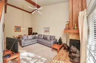 9433 Pagewood Ln, Houston, TX 77063 - Photo 2