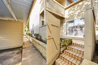 9433 Pagewood Lane, Houston, TX 77063 - Photo 30