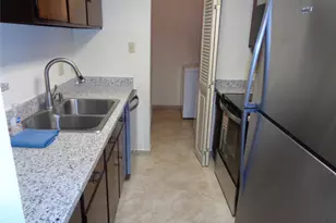 9433 Pagewood Ln, Houston, TX 77063 - Photo 8