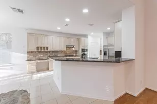 22 Westwinds Cir, The Woodlands, TX 77382 - Photo 12