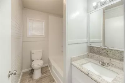 1606 E Taylor Lake Circle, Livingston, TX 77351 - Photo 8