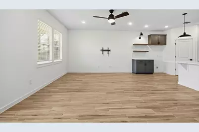 8427 Bay Ridge Circle, Baytown, TX 77523 - Photo 6