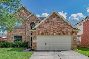 1011 Jasons Bend Dr, Sugar Land, TX 77479 - Photo 2