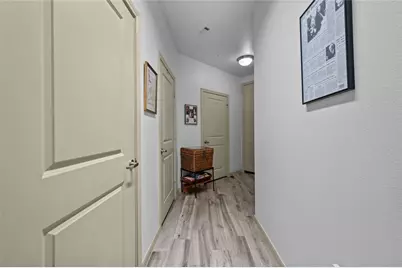 505 Jackson Hill Street #206, Houston, TX 77007 - Photo 4