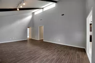 15326 Glamorgan Dr, Houston, TX 77040 - Photo 10