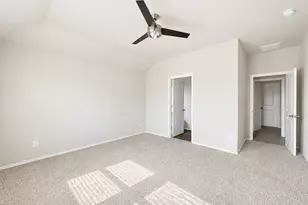 8203 Tamarind Ln, Baytown, TX 77521 - Photo 12