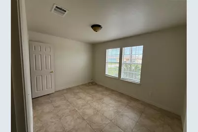 2724 Avenue D Avenue #4, San Leon, TX 77539 - Photo 4