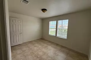 2724 Ave D Ave, San Leon, TX 77539 - Photo 4
