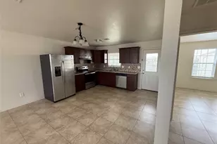 2724 Ave D Ave, San Leon, TX 77539 - Photo 8