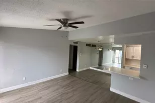 9550 Deering Dr, Houston, TX 77036 - Photo 1