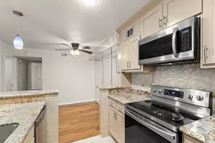 4635 Wild Indigo St, Houston, TX 77027 - Photo 12