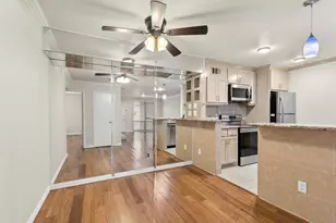 4635 Wild Indigo St, Houston, TX 77027 - Photo 16