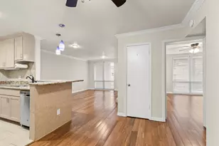 4635 Wild Indigo St, Houston, TX 77027 - Photo 16