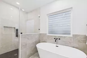 5027 Golden Forest Dr, Houston, TX 77091 - Photo 22