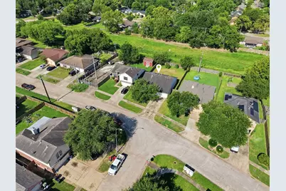 15738 Boonridge Road, Houston, TX 77053 - Photo 28