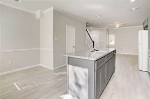 1045 Marcolin St, Houston, TX 77088 - Photo 4
