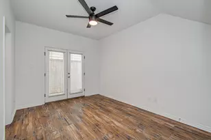 2609 Detering St, Houston, TX 77007 - Photo 32