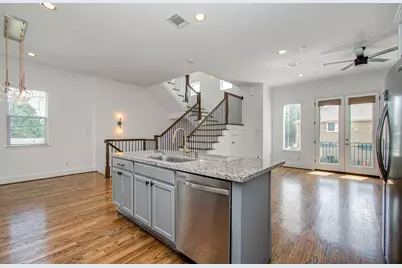 2609 Detering Street, Houston, TX 77007 - Photo 8
