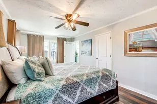 3917 Ave P 1/2, Galveston, TX 77550 - Photo 12