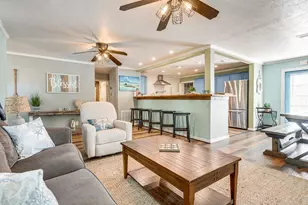 3917 Ave P 1/2, Galveston, TX 77550 - Photo 4