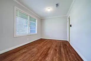 1946 Norcrest Dr, Houston, TX 77055 - Photo 6