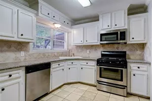 1946 Norcrest Dr, Houston, TX 77055 - Photo 8