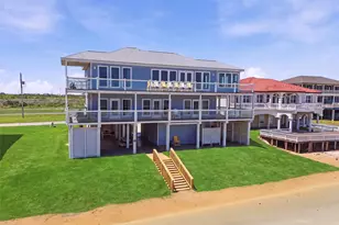 11851 Sunbather Ln, Galveston, TX 77554 - Photo 1
