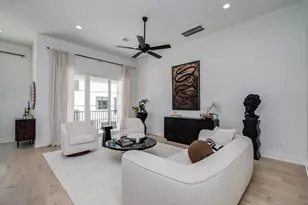 8702 Ojeman Villas Dr, Houston, TX 77055 - Photo 8