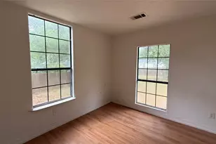 25725 Dogwood Ln, Cleveland, TX 77328 - Photo 4