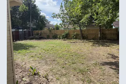 5934 Southtown Street, Houston, TX 77033 - Photo 18