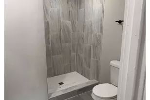 5934 Southtown St, Houston, TX 77033 - Photo 12