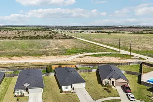 1279 Thornbird Trl, Sealy, TX 77474 - Photo 42