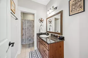 107 Riley Ln, Houston, TX 77003 - Photo 22