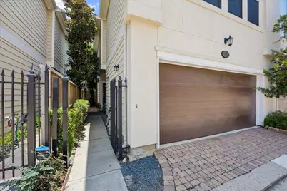 107 Riley Lane, Houston, TX 77003 - Photo 16