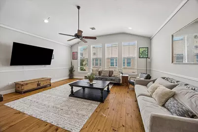 107 Riley Lane, Houston, TX 77003 - Photo 2