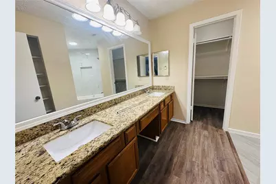 10826 Laureldale Court, Houston, TX 77041 - Photo 12