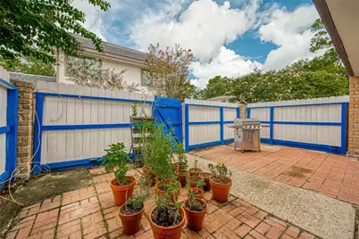 12042 Mighty Oak Drive #B, Houston, TX 77066 - Photo 32