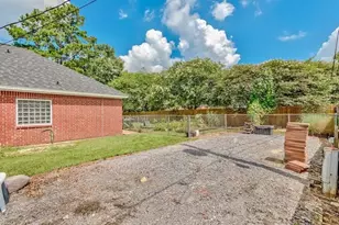 280 Brookhollow St, Vidor, TX 77662 - Photo 22