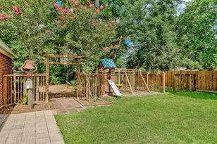 280 Brookhollow St, Vidor, TX 77662 - Photo 20