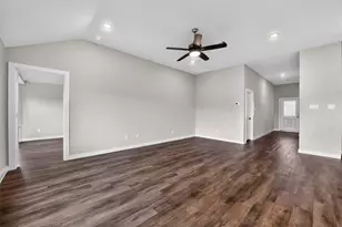 26563 Eternal Dr, La Marque, TX 77568 - Photo 12